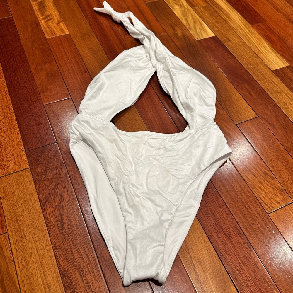Victoria's Secret woman’s White Tie-Neck
One-Piece Swimsuit SizeL NWT